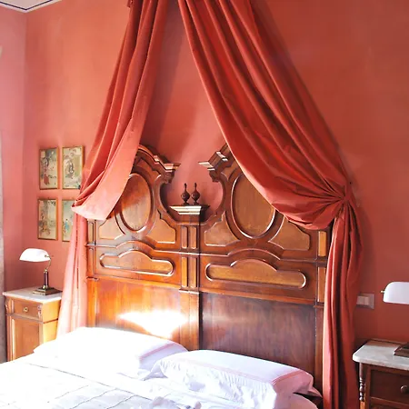 Al Porto Di 3* Лукка