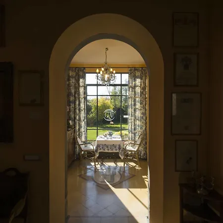Al Porto Di Frühstückspension 3*
